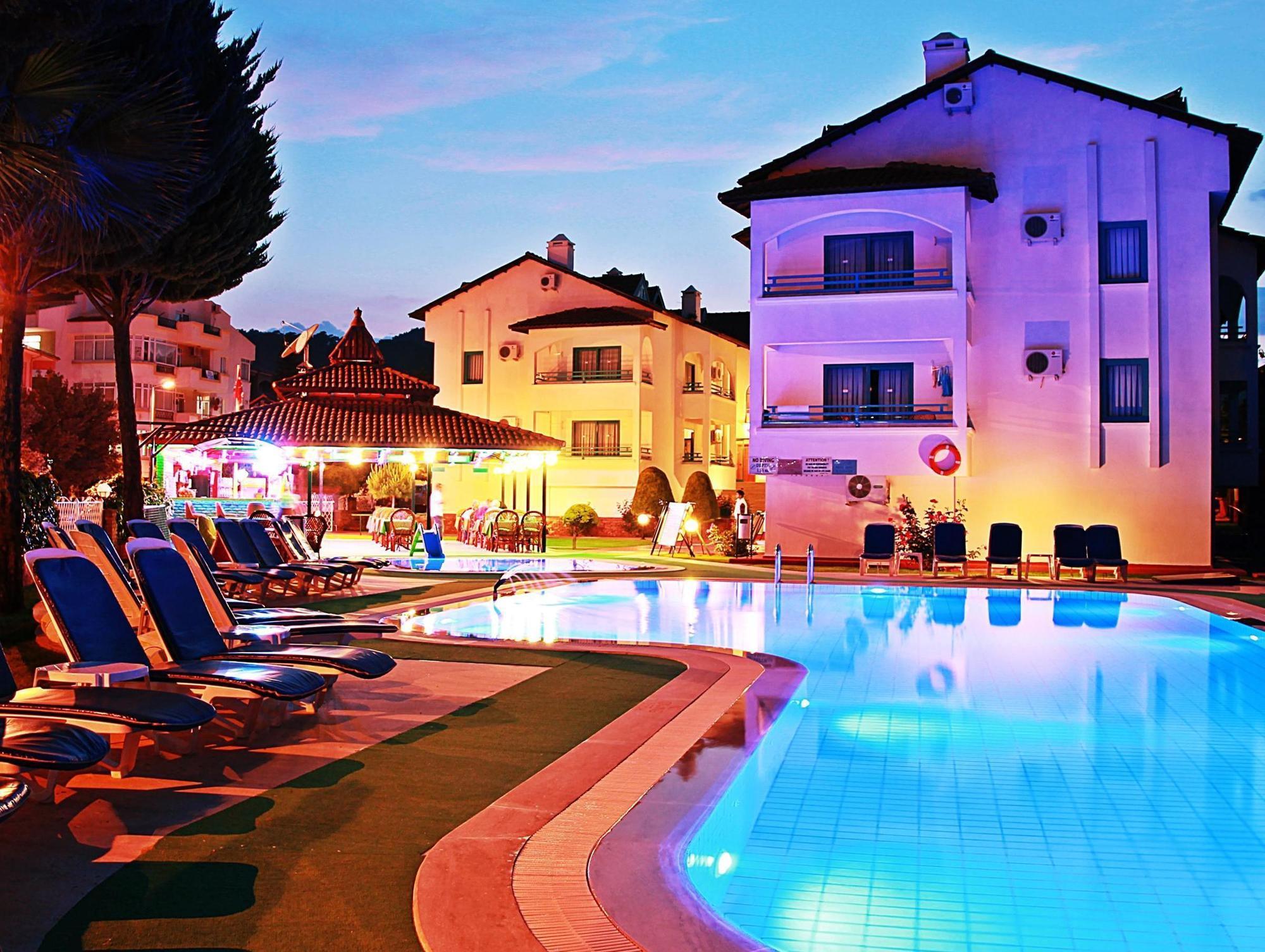 Club Likya Apart Apartment Мармарис Екстериор снимка