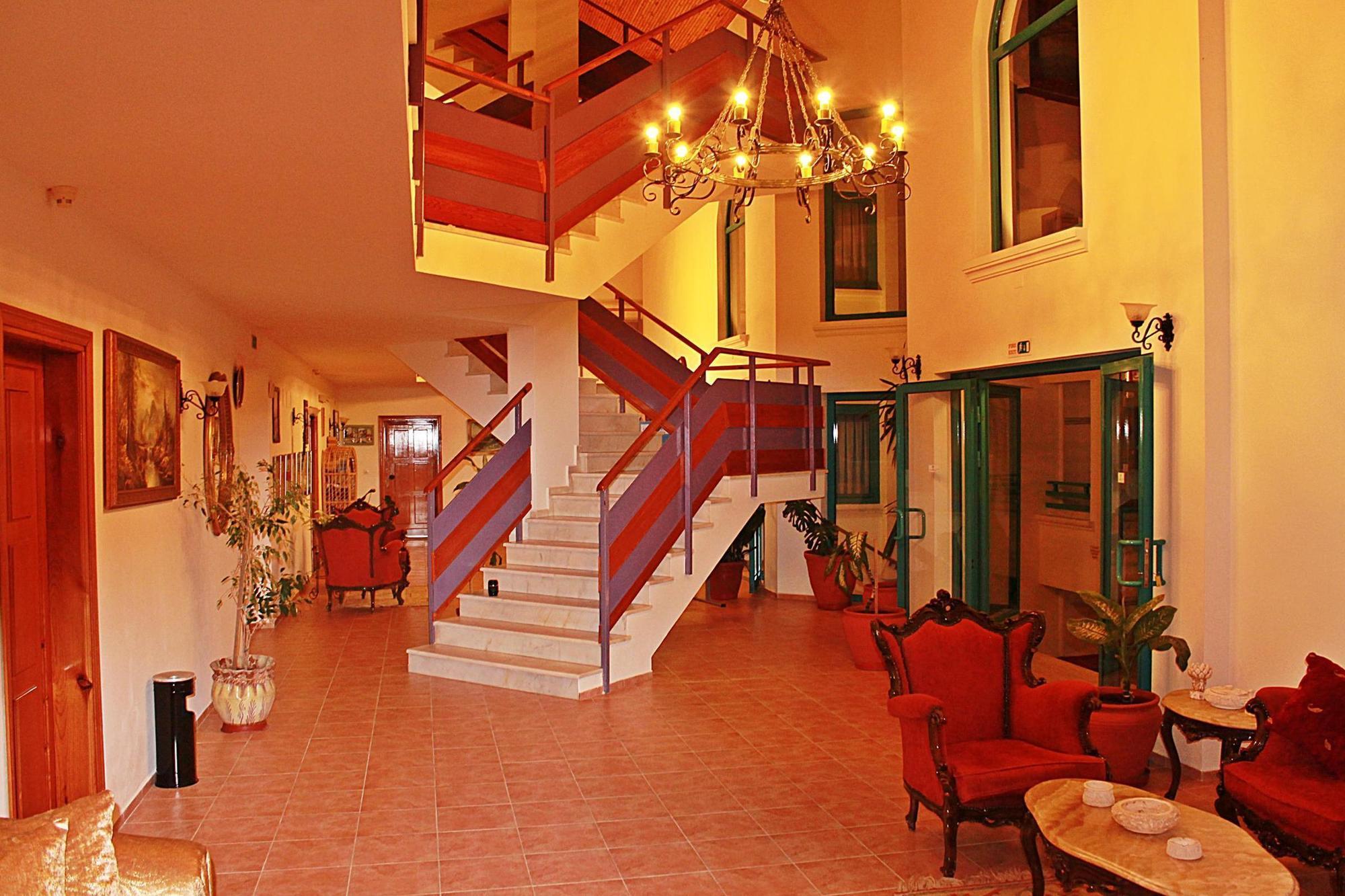 Club Likya Apart Apartment Мармарис Екстериор снимка