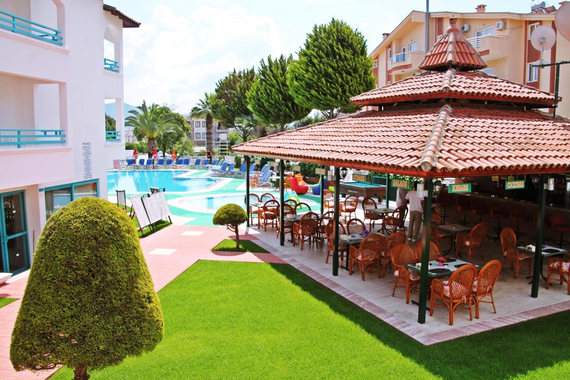 Club Likya Apart Apartment Мармарис Екстериор снимка