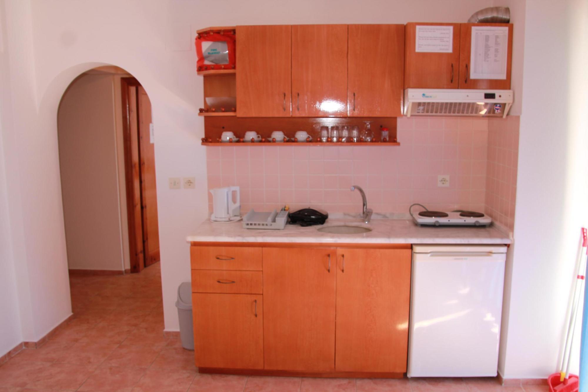 Club Likya Apart Apartment Мармарис Екстериор снимка